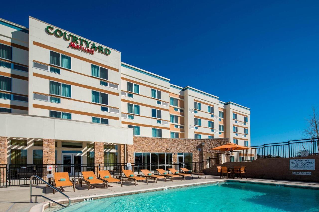 Courtyard By Marriott Dallas Midlothian At Midlothian Conference Center Екстериор снимка