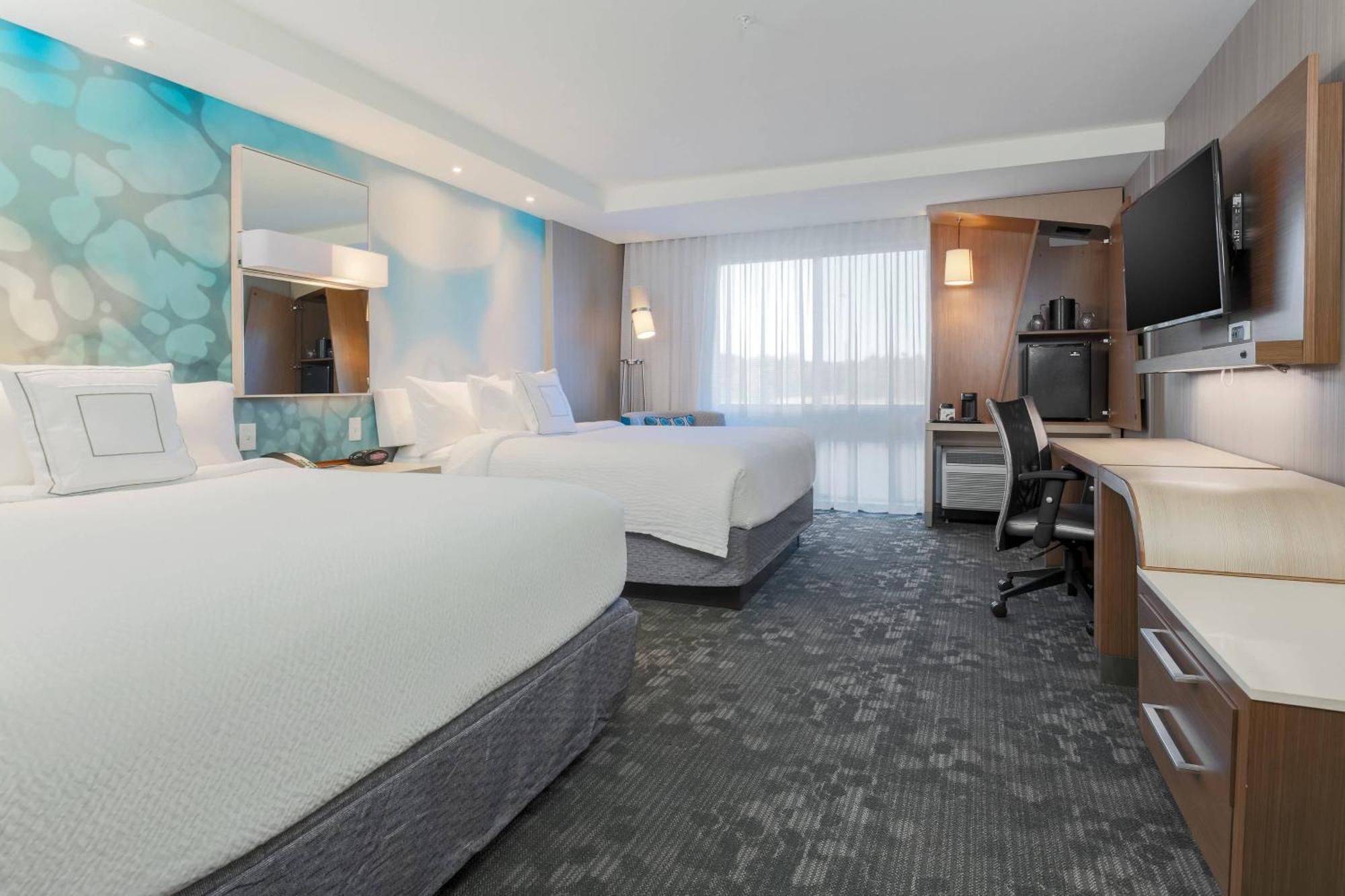 Courtyard By Marriott Dallas Midlothian At Midlothian Conference Center Екстериор снимка