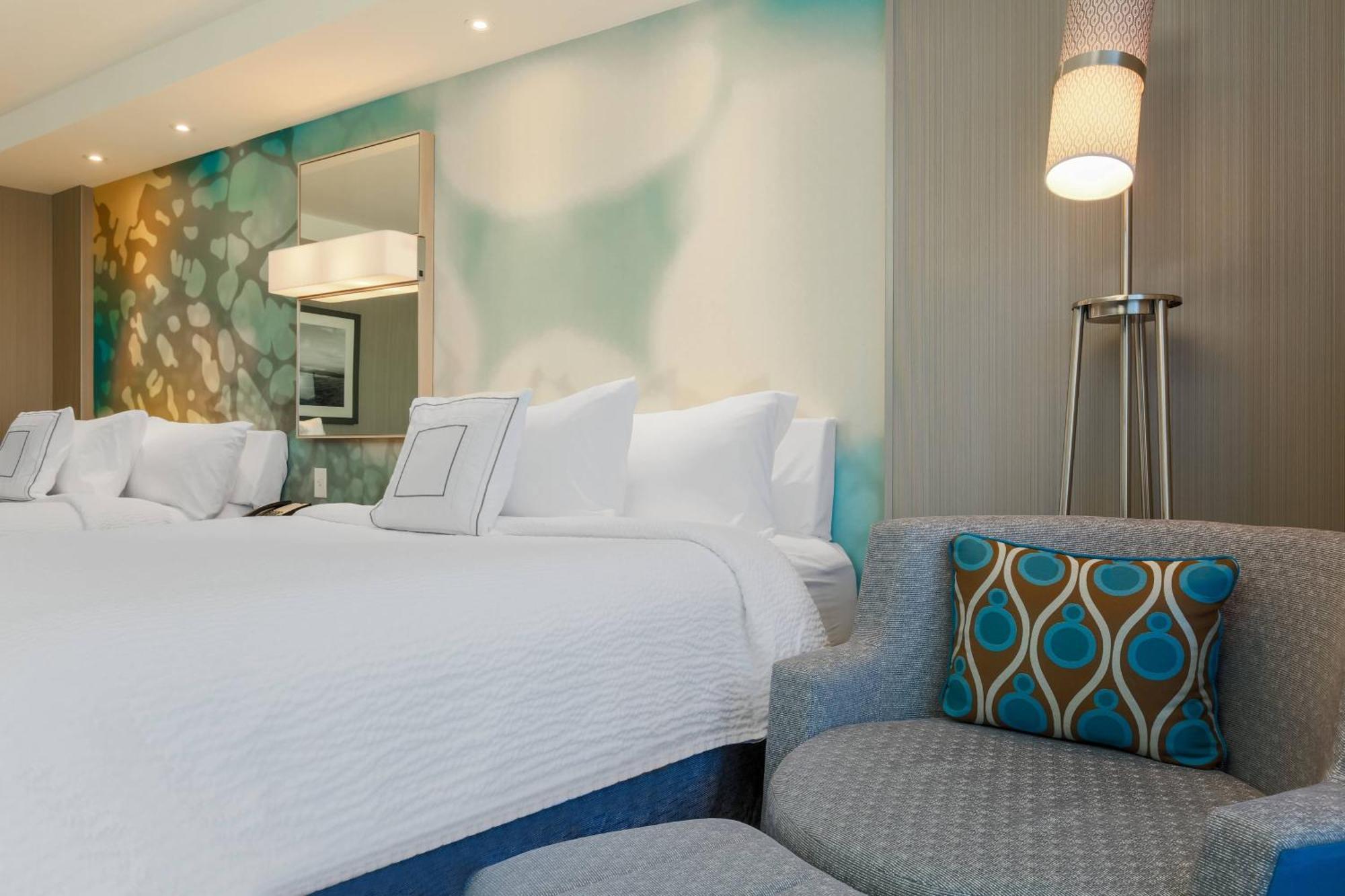 Courtyard By Marriott Dallas Midlothian At Midlothian Conference Center Екстериор снимка