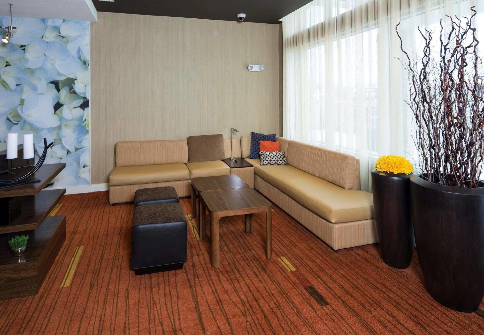 Courtyard By Marriott Dallas Midlothian At Midlothian Conference Center Екстериор снимка