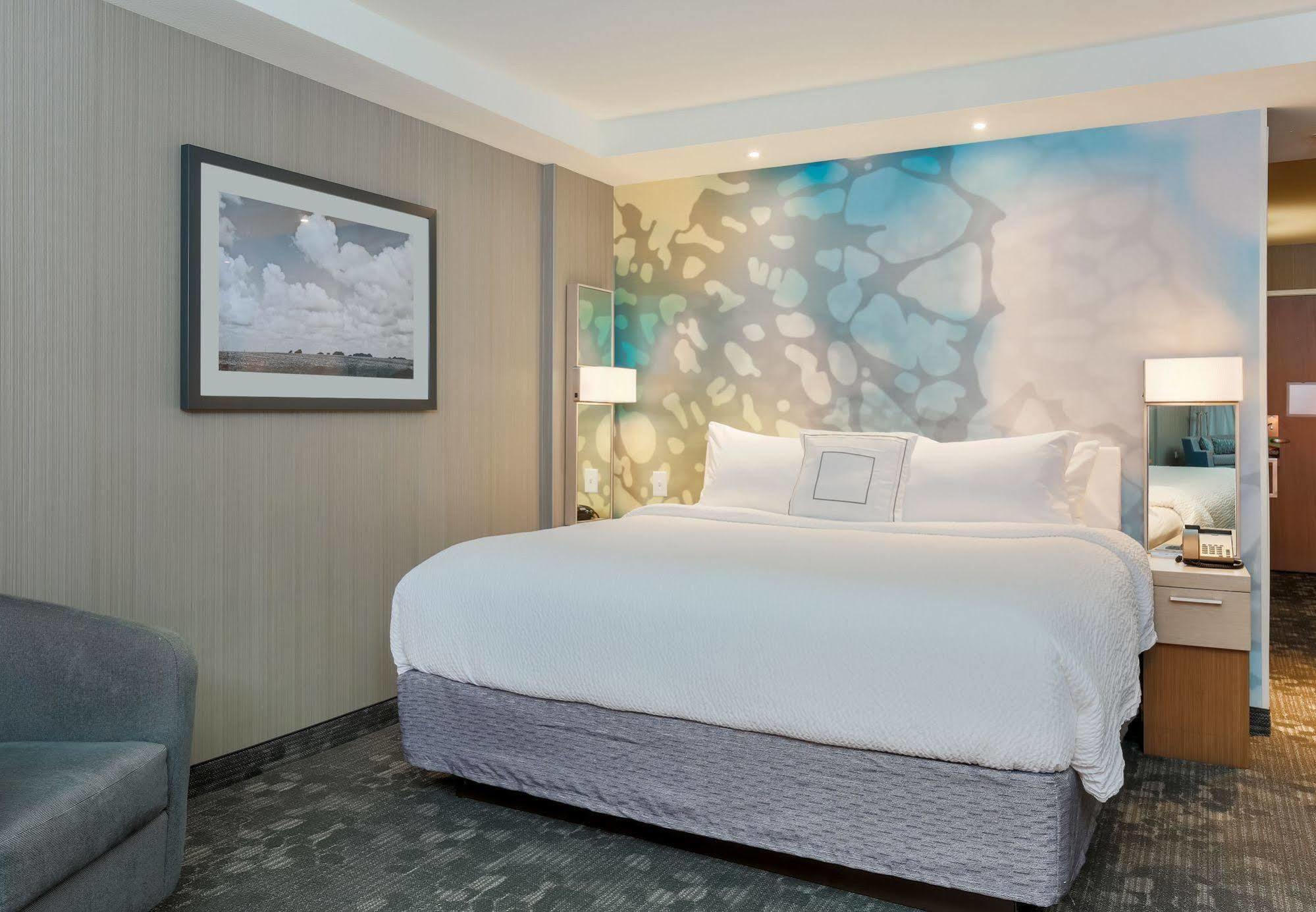 Courtyard By Marriott Dallas Midlothian At Midlothian Conference Center Екстериор снимка