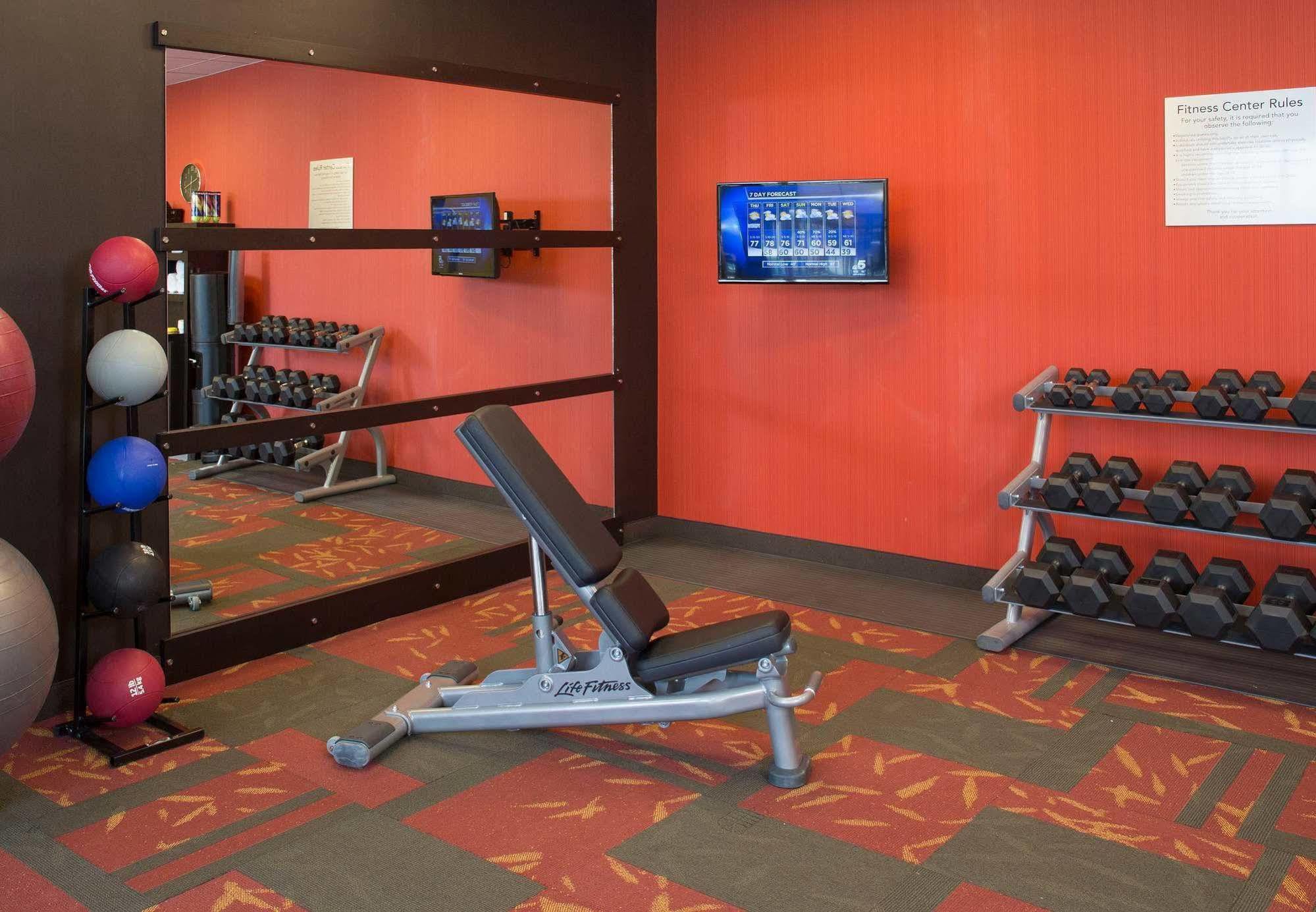 Courtyard By Marriott Dallas Midlothian At Midlothian Conference Center Екстериор снимка