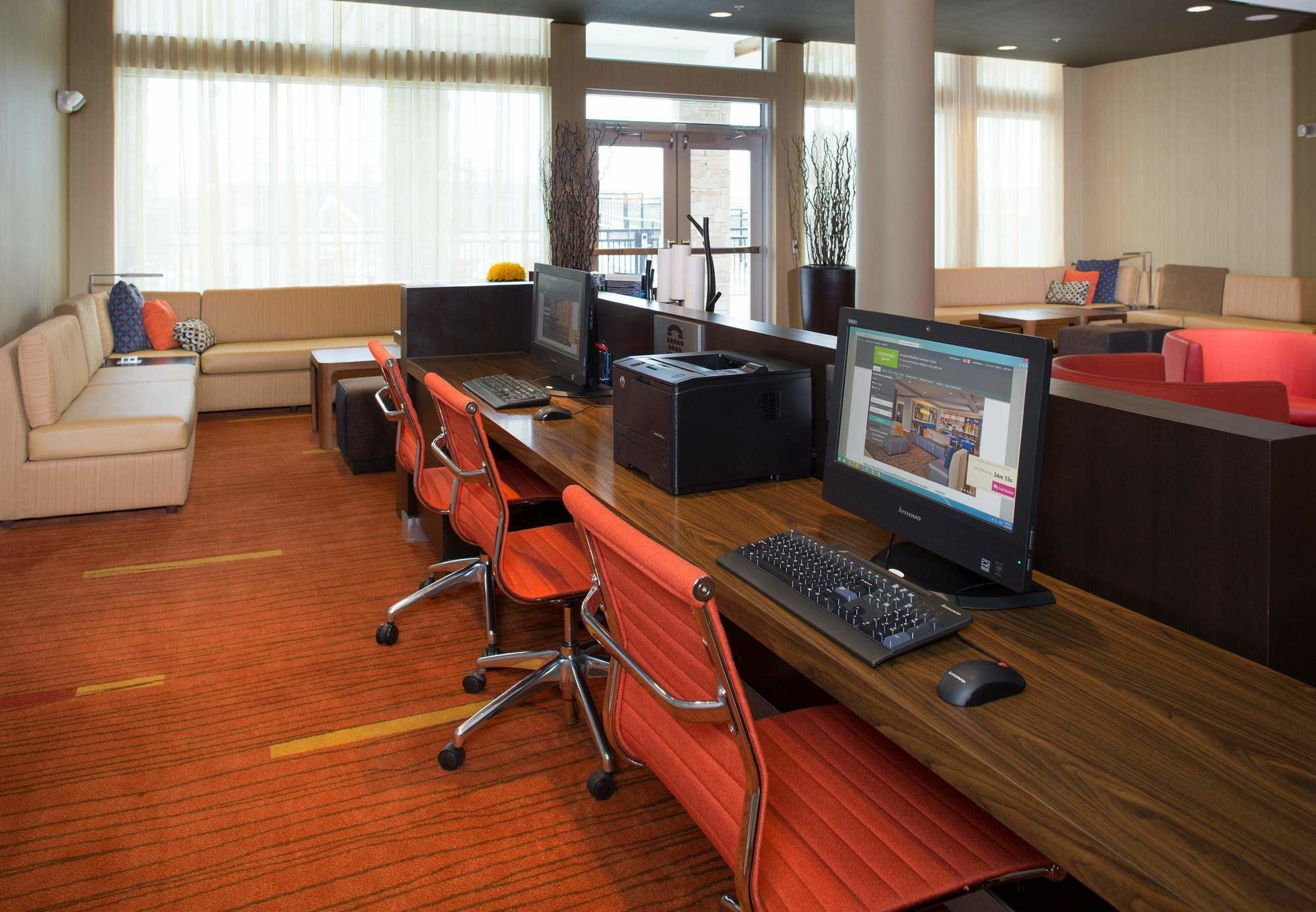 Courtyard By Marriott Dallas Midlothian At Midlothian Conference Center Екстериор снимка