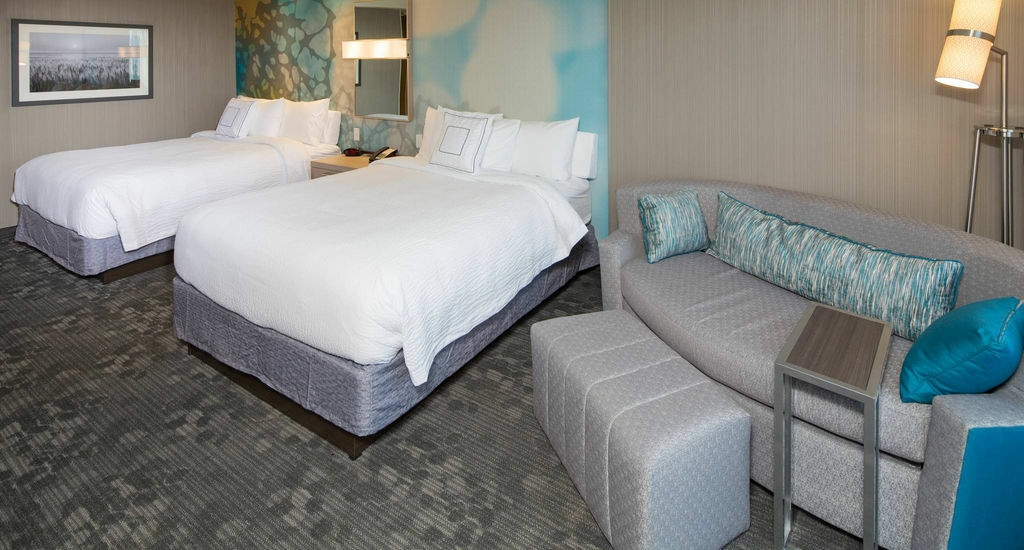 Courtyard By Marriott Dallas Midlothian At Midlothian Conference Center Екстериор снимка